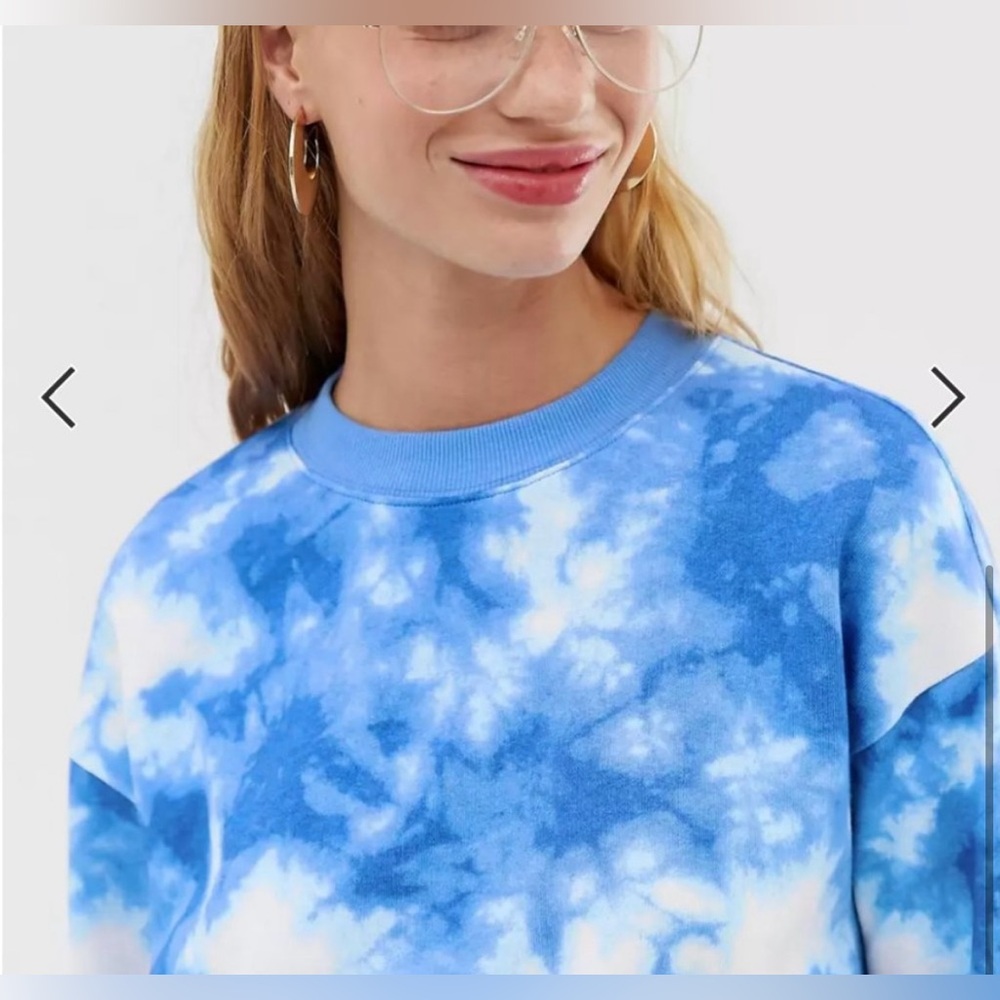 MONKI BLUE TIE DYE SWEATSHIRT